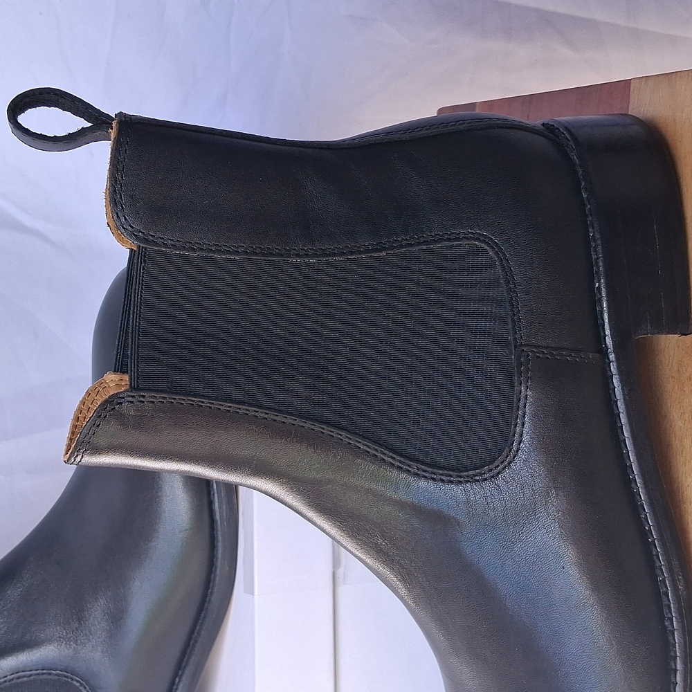 Quince Calfskin Leather Dress Chelsea Boots Black 8 - Picture 3 of 13